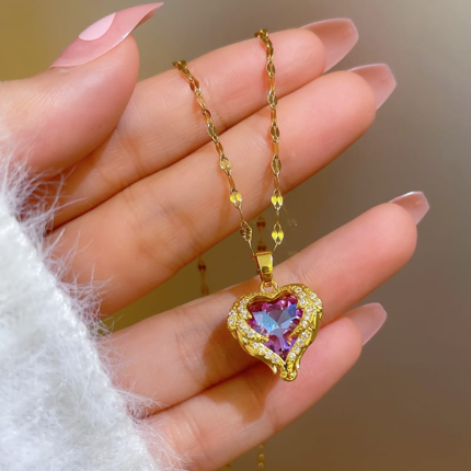 Collar Multicolor de Corazón con Zirconia – Brillo, Color y Elegancia para Ella